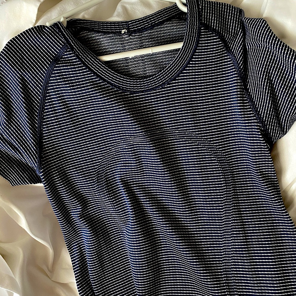 LULULEMON SWIFTLY TECH SHORT LEEVE 2.0
